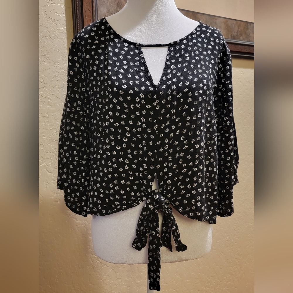 % Mossimo Supply Co Top - Size XL